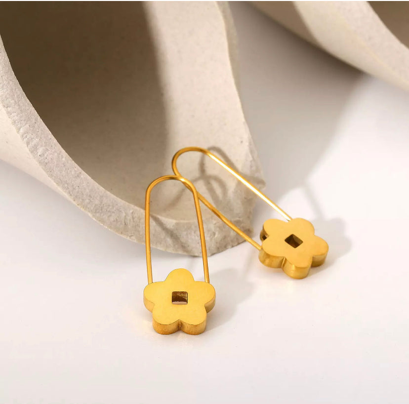 Flower Pin earrings