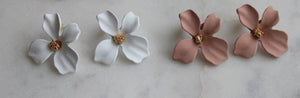 Dogwood stud earrings