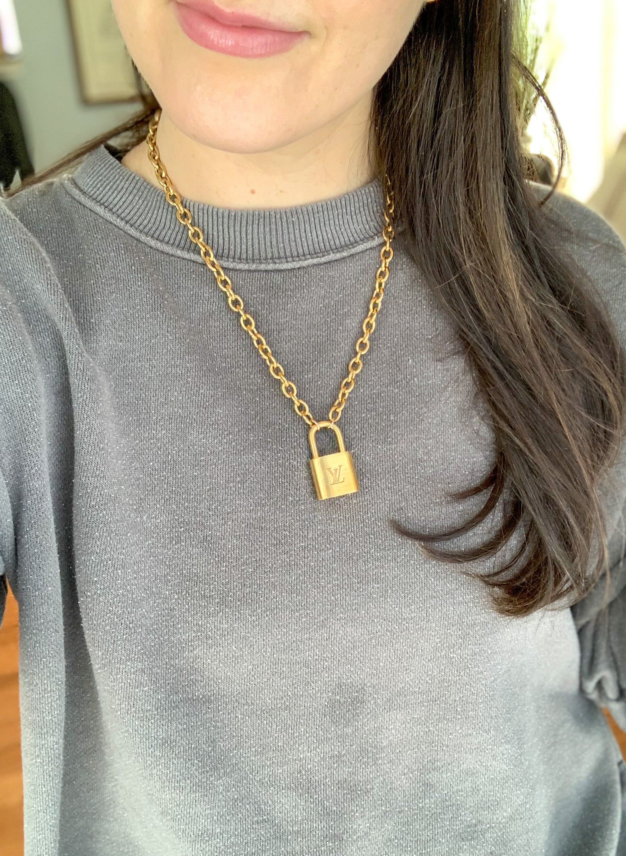 Louis Vuitton large lock and key necklace – LuxuryvintageYXE