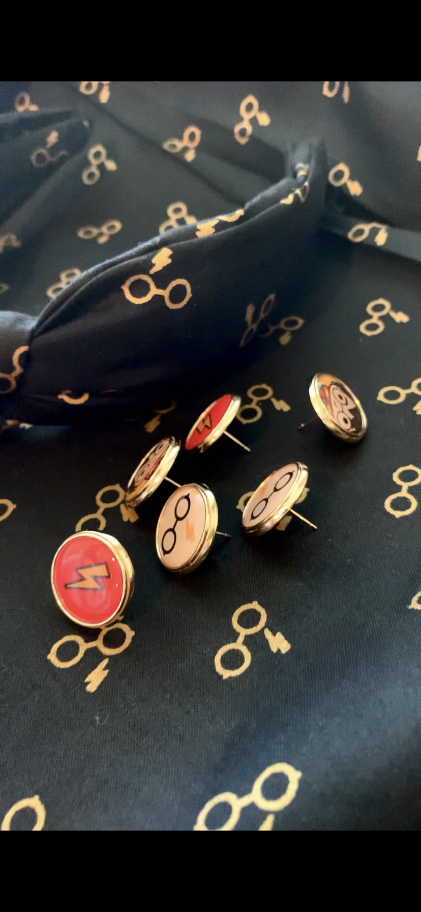 Harry Potter button earrings
