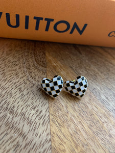 Queen of hearts studs